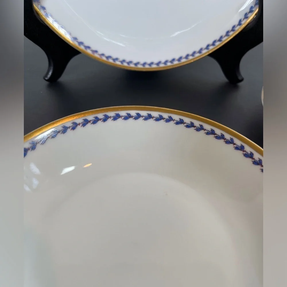 Haviland & Co. Limoges Luncheon Set White with Gold and Royal Blue Ivy Pattern - Picture 4 of 11